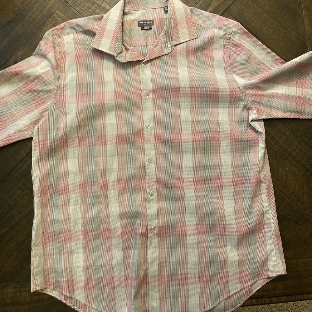 Men Van Heusen Plaid Dress Shirt - Picture 3 of 3